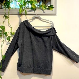 Size XL JENNIFER LOPEZ OFF SHOULDER